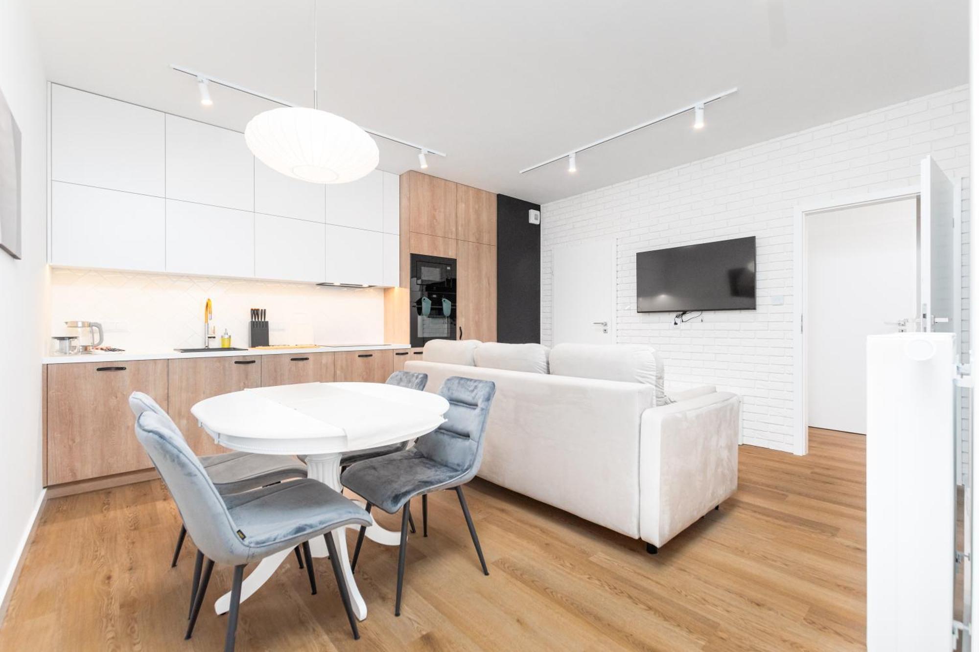 Przy Torach 3 By Homeprime Warsaw Exterior photo